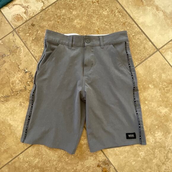 Boys’ Vans Vanphibian hybrid Shorts, 16 - Picture 1 of 11